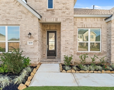 31039 Vintage Creek Lane - Photo Thumbnail 1