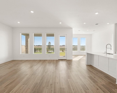 31039 Vintage Creek Lane - Photo Thumbnail 3