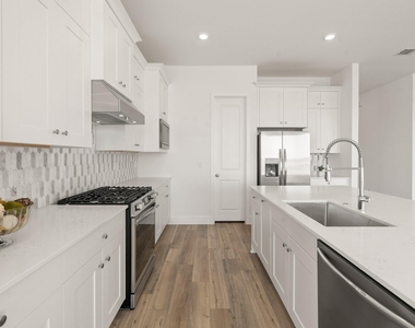 31039 Vintage Creek Lane - Photo Thumbnail 7