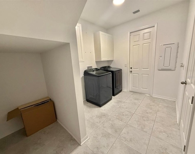 12189 Nouveau Avenue - Photo Thumbnail 43