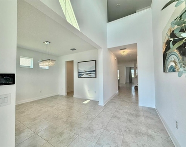 12189 Nouveau Avenue - Photo Thumbnail 8
