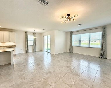 12189 Nouveau Avenue - Photo Thumbnail 17