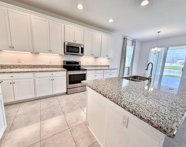 12189 Nouveau Avenue - Photo Thumbnail 14