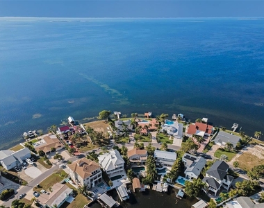 110 Carlyle Circle - Photo Thumbnail 67