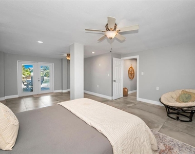 110 Carlyle Circle - Photo Thumbnail 38