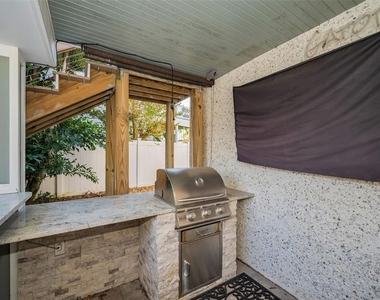 110 Carlyle Circle - Photo Thumbnail 47
