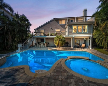 110 Carlyle Circle - Photo Thumbnail 6