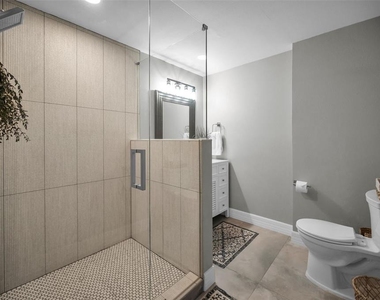 110 Carlyle Circle - Photo Thumbnail 39