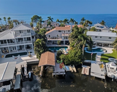 110 Carlyle Circle - Photo Thumbnail 7