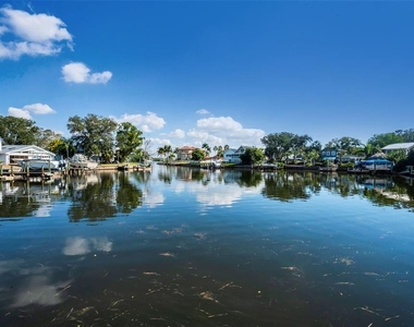 110 Carlyle Circle - Photo Thumbnail 72