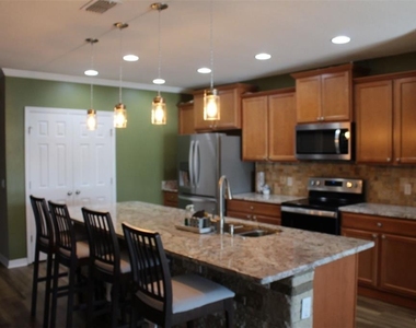 1408 Lanier Point Place - Photo Thumbnail 6