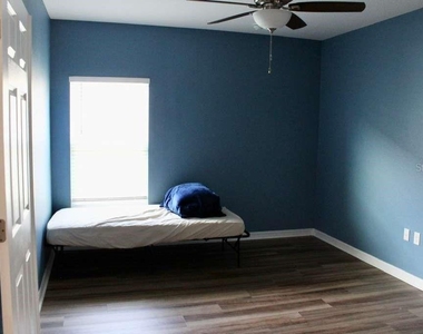 1408 Lanier Point Place - Photo Thumbnail 14