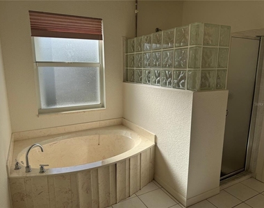 640 Boundary Boulevard - Photo Thumbnail 15