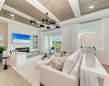 10016 Rembrandt Way - Photo Thumbnail 14