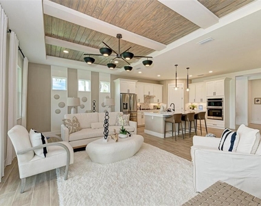 10016 Rembrandt Way - Photo Thumbnail 15