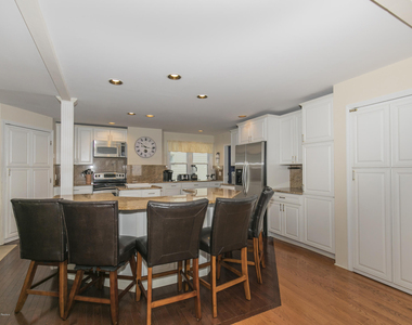 18 Ocean Avenue - Photo Thumbnail 11