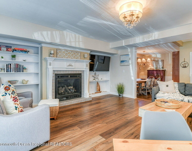 69 Franklin Avenue - Photo Thumbnail 13