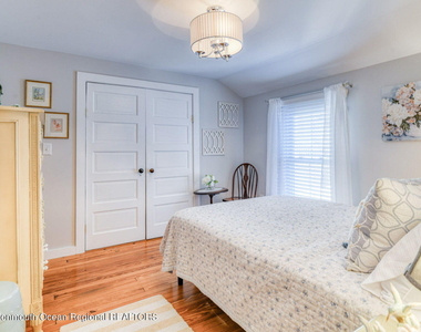 69 Franklin Avenue - Photo Thumbnail 30