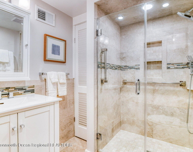 69 Franklin Avenue - Photo Thumbnail 29