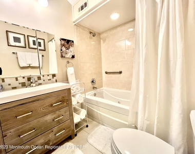 69 Franklin Avenue - Photo Thumbnail 37