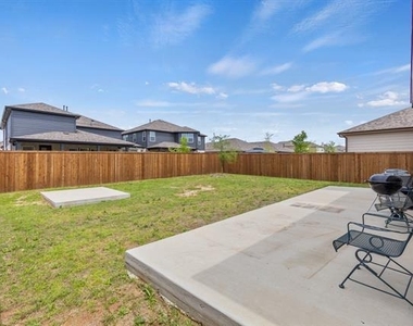 925 West Drive - Photo Thumbnail 19