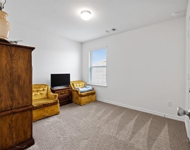 925 West Drive - Photo Thumbnail 16
