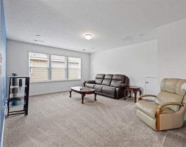 925 West Drive - Photo Thumbnail 15