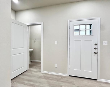 3501 E Renfro Street - Photo Thumbnail 12