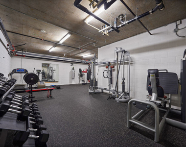 5800 Harold Way - Photo Thumbnail 26