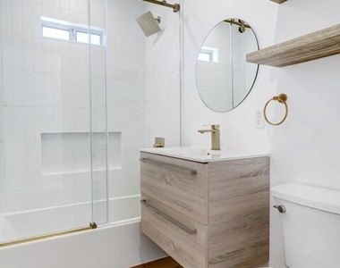 6633 Belmar Avenue - Photo Thumbnail 13