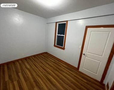 334 Locust Street - Photo Thumbnail 3
