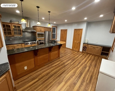 334 Locust Street - Photo Thumbnail 1