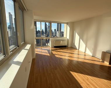Midtown West - Photo Thumbnail 1