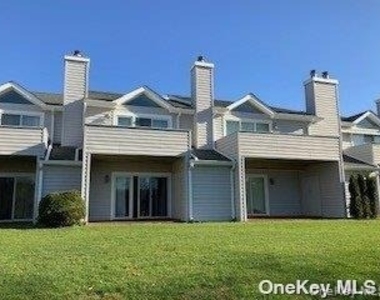 34 Montauk Highway - Photo Thumbnail 1