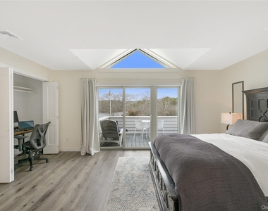 34 Montauk Highway - Photo Thumbnail 11