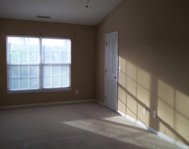 3003 Courtney Creek Boulevard - Photo Thumbnail 11