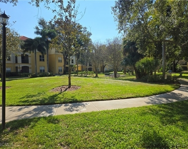 11500 Villa Grand - Photo Thumbnail 15
