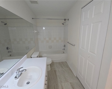 11500 Villa Grand - Photo Thumbnail 12