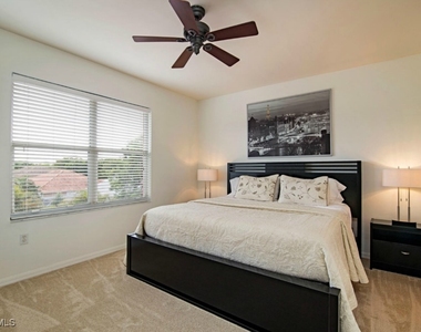 519 Roma Court - Photo Thumbnail 5