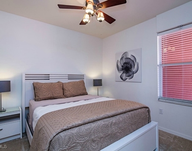 519 Roma Court - Photo Thumbnail 9