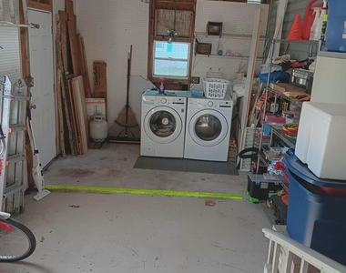 621 Hyacinth Circle E - Photo Thumbnail 23