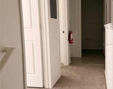2608 Lodi Circle - Photo Thumbnail 10