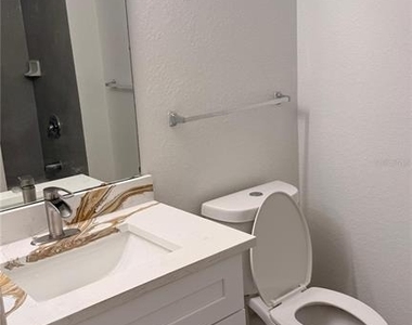 2608 Lodi Circle - Photo Thumbnail 4