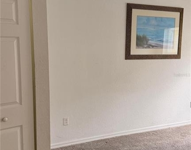 2608 Lodi Circle - Photo Thumbnail 14
