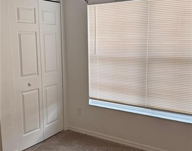 2608 Lodi Circle - Photo Thumbnail 6
