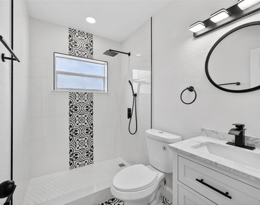 3034 Touraine Avenue - Photo Thumbnail 47