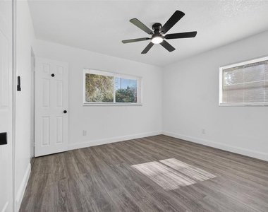 3034 Touraine Avenue - Photo Thumbnail 29