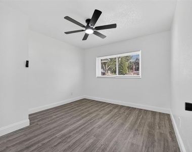 3034 Touraine Avenue - Photo Thumbnail 43