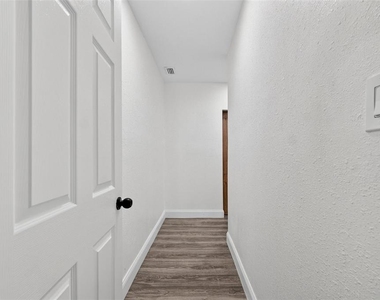 3034 Touraine Avenue - Photo Thumbnail 52