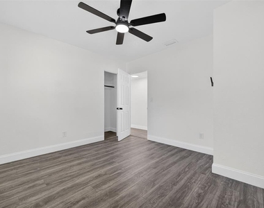3034 Touraine Avenue - Photo Thumbnail 45